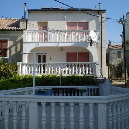 In With Sea View, Balcony, Air Conditioning, W-lan 3541-3 Guest house Novi Vinodolski